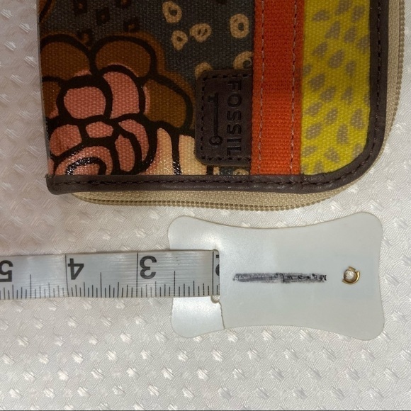 FOSSIL Key per Wristlet Flower - Picture 7 of 8